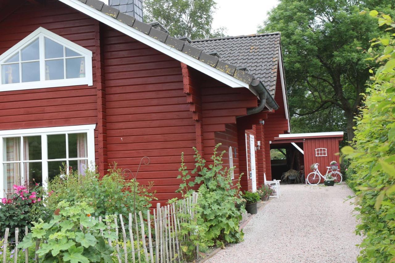 Holthus Apartment Kollmar Екстериор снимка